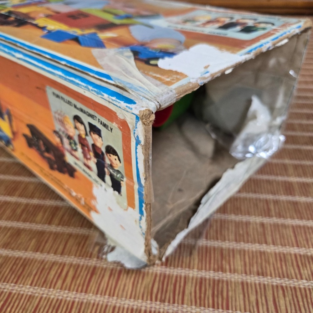 VINTAGE 1975 IDEAL THINK & LEARN LIVE-IN TRAIN w/MacMAGNET MAGNETIC FAMILY w/Box - Picture 11 of 16